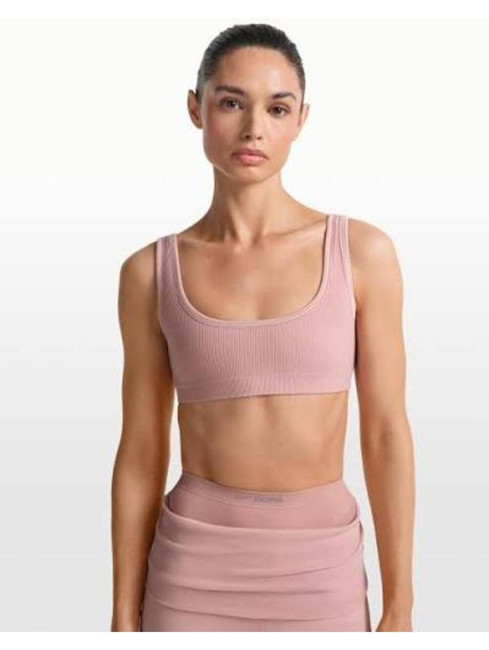 272 skims Nike Ribbed seamless micro scoop